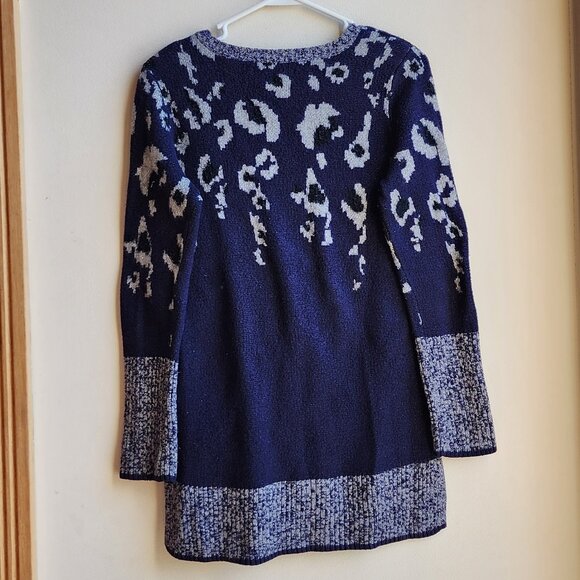Apt. 9 Blue/Gray Abstract Animal Print Scoop Neck Sweater Size Medium - Picture 13 of 13